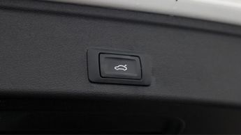 Audi A4 Avant AVANT TFSI S LINE BLACK EDITION