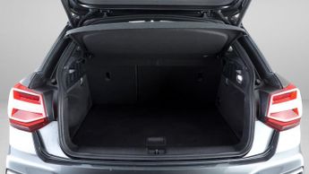 Audi Q2 TFSI S LINE
