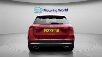 Mercedes-Benz GLA GLA 200 AMG LINE PREMIUM PLUS