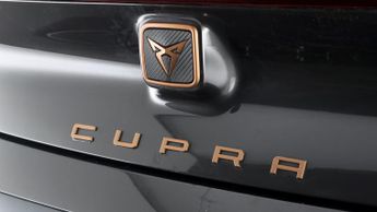 CUPRA Born V2
