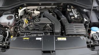 Volkswagen T-Roc LIFE TSI DSG