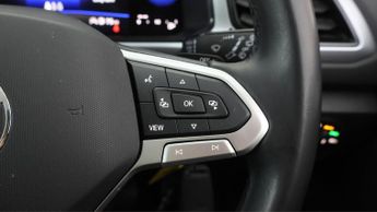 Volkswagen T-Roc LIFE TSI DSG
