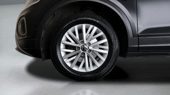 Volkswagen T-Roc LIFE TSI DSG