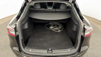 Tesla Model Y BASE
