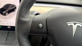 Tesla Model Y BASE