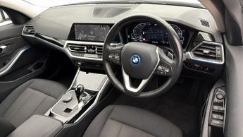 BMW 3 Series 330E SE PRO