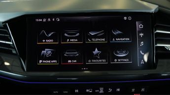 Audi Q4 e-tron S LINE