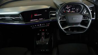 Audi Q4 e-tron S LINE