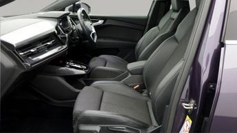 Audi Q4 e-tron S LINE