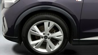 Audi Q4 e-tron S LINE