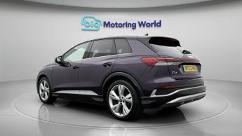 Audi Q4 e-tron S LINE