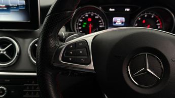 Mercedes-Benz CLA CLA 180 AMG LINE EDITION
