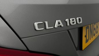 Mercedes-Benz CLA CLA 180 AMG LINE EDITION