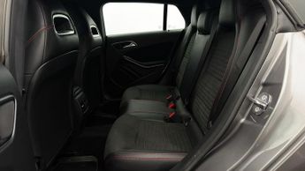 Mercedes-Benz CLA CLA 180 AMG LINE EDITION