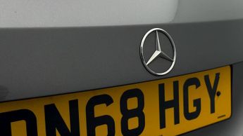 Mercedes-Benz CLA CLA 180 AMG LINE EDITION