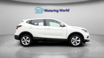 Nissan Qashqai DIG-T ACENTA PREMIUM DCT