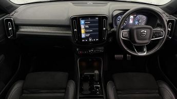 Volvo XC40 B4 R-DESIGN PRO