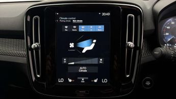 Volvo XC40 B4 R-DESIGN PRO