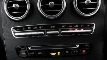 Mercedes-Benz GLC GLC 220 D 4MATIC AMG LINE PREMIUM PLUS