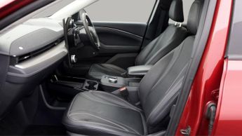 Ford Mustang Mach-E BASE