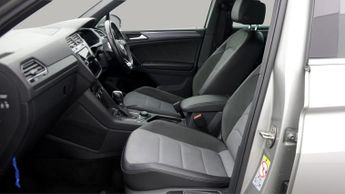 Volkswagen Tiguan R-LINE TECH TDI 4MOTION DSG