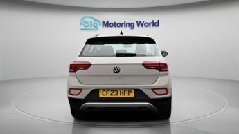 Volkswagen T-Roc LIFE TSI DSG