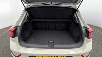 Volkswagen T-Roc LIFE TSI DSG