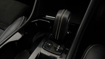 Volvo XC40 T3 R-DESIGN