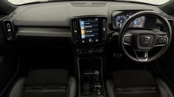 Volvo XC40 T3 R-DESIGN
