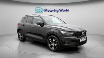 Volvo XC40 T3 R-DESIGN