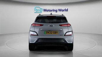 Hyundai KONA PREMIUM