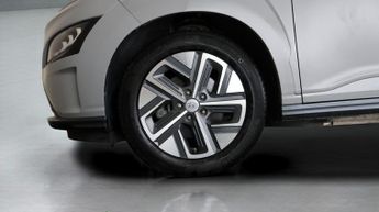 Hyundai KONA PREMIUM