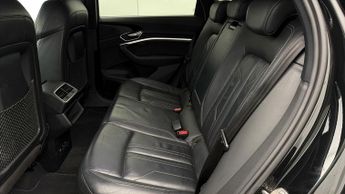 Audi e-tron SPORTBACK QUATTRO BLACK EDITION