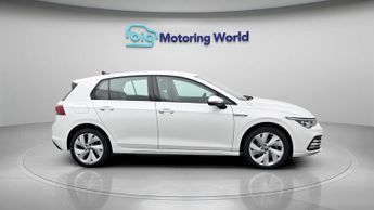 Volkswagen Golf STYLE TDI DSG