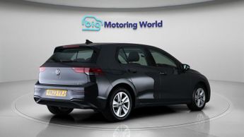Volkswagen Golf LIFE ETSI DSG