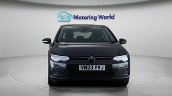 Volkswagen Golf LIFE ETSI DSG
