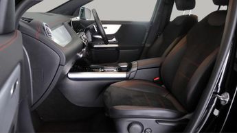 Mercedes-Benz EQA EQA 300 4MATIC AMG LINE