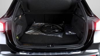 Mercedes-Benz EQA EQA 300 4MATIC AMG LINE