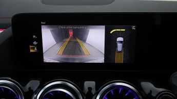 Mercedes-Benz EQA EQA 300 4MATIC AMG LINE