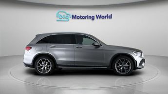 Mercedes-Benz GLC GLC 300 D 4MATIC AMG LINE PREMIUM PLUS