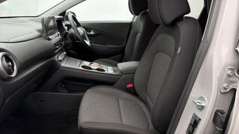 Hyundai KONA PREMIUM