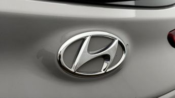 Hyundai KONA PREMIUM