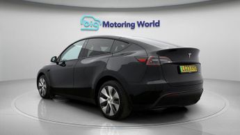 Tesla Model Y LONG RANGE AWD