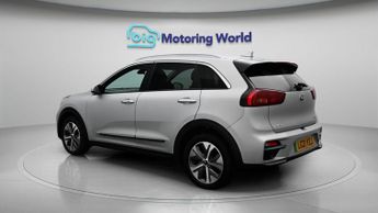 Kia Niro 4 PLUS