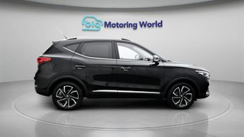 MG MG ZS EXCLUSIVE T-GDI