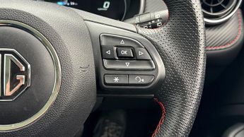 MG MG ZS TROPHY CONNECT