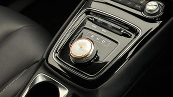 MG MG5 EXCLUSIVE