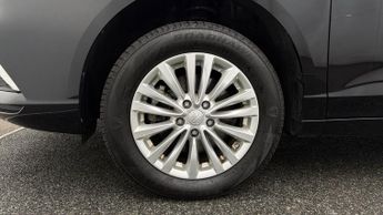 MG MG5 EXCLUSIVE