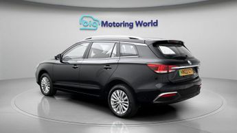 MG MG5 EXCLUSIVE