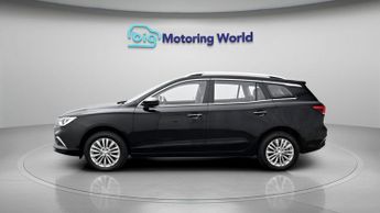 MG MG5 EXCLUSIVE